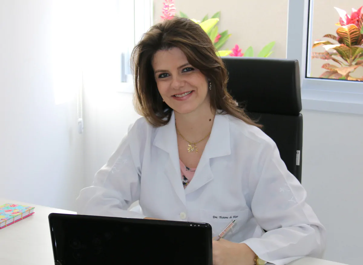 Dra. Tissiana Marques de Haes - Médica Neurologista